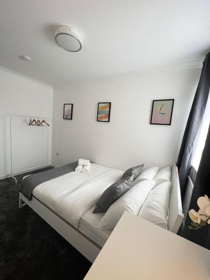 ホテルStunning Flat In Greater ロンドン エクステリア 写真